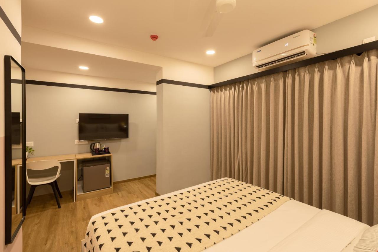 Olive Hotel Indiranagar 100Ft Road By Embassy Group Bangalore Exteriör bild