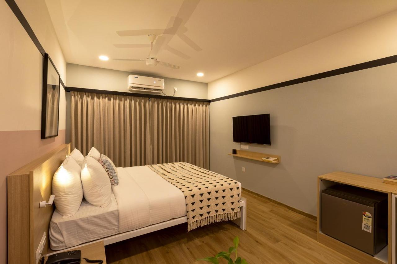 Olive Indiranagar 100Ft Road - By Embassy Group Hotell Bangalore Exteriör bild