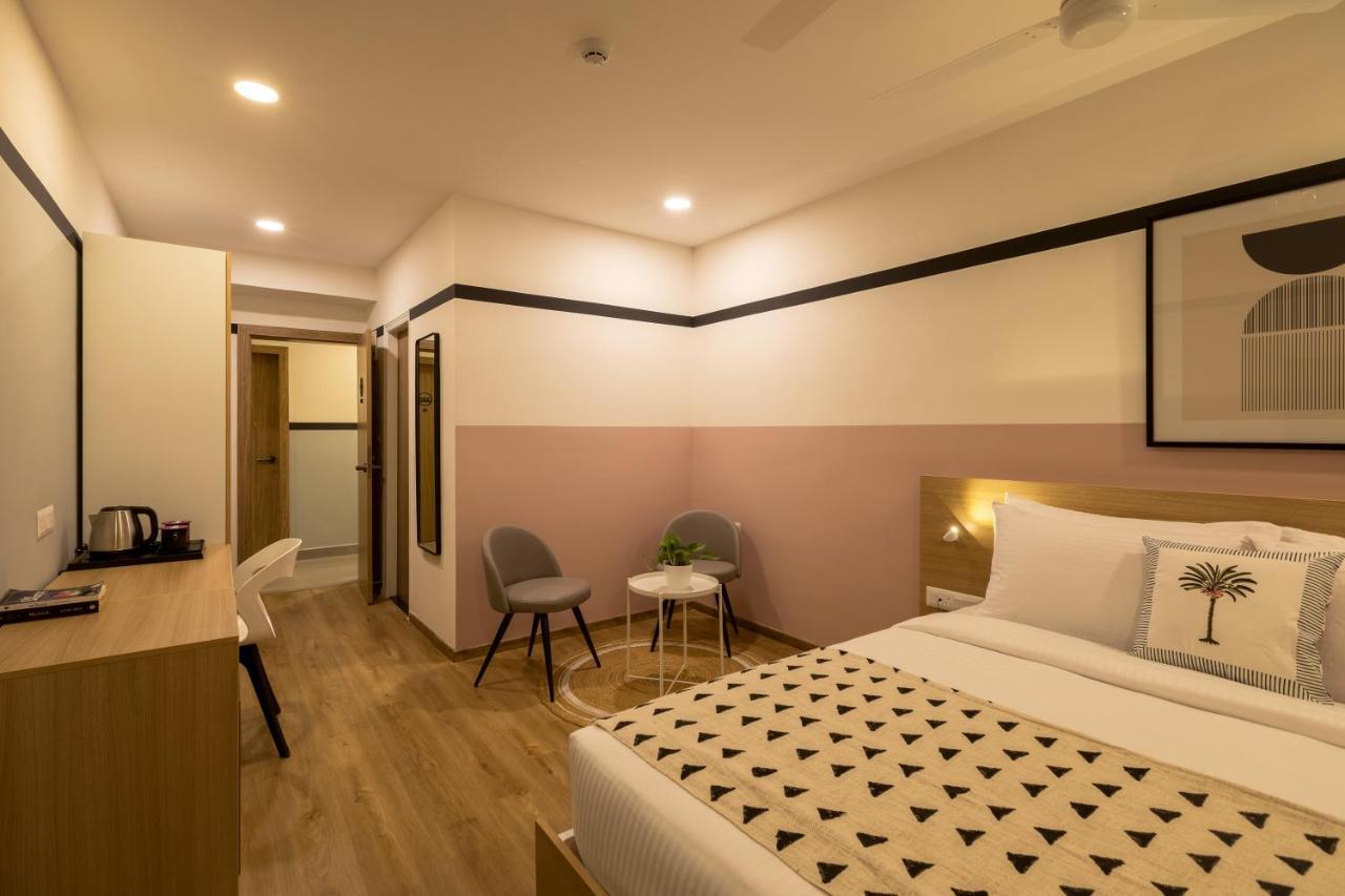 Olive Hotel Indiranagar 100Ft Road By Embassy Group Bangalore Exteriör bild