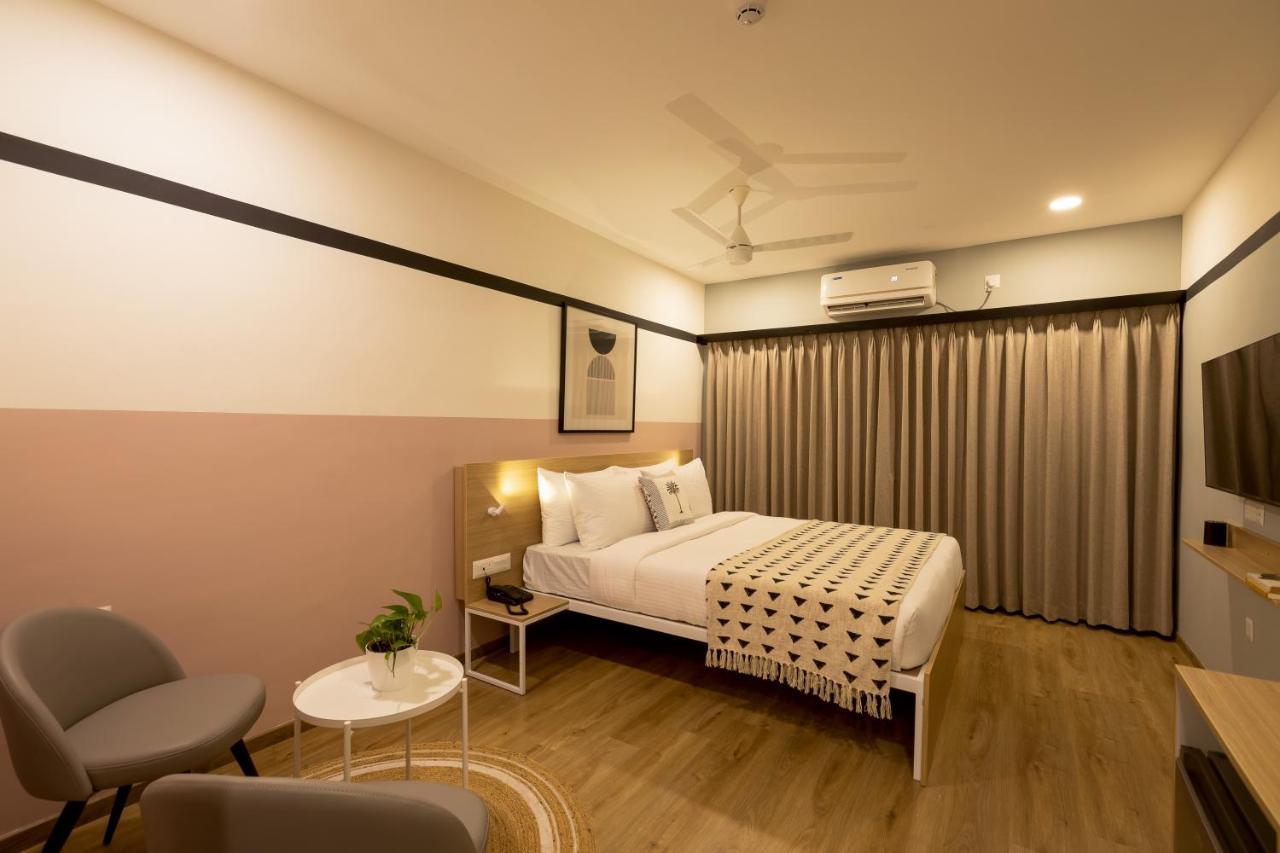 Olive Hotel Indiranagar 100Ft Road By Embassy Group Bangalore Exteriör bild