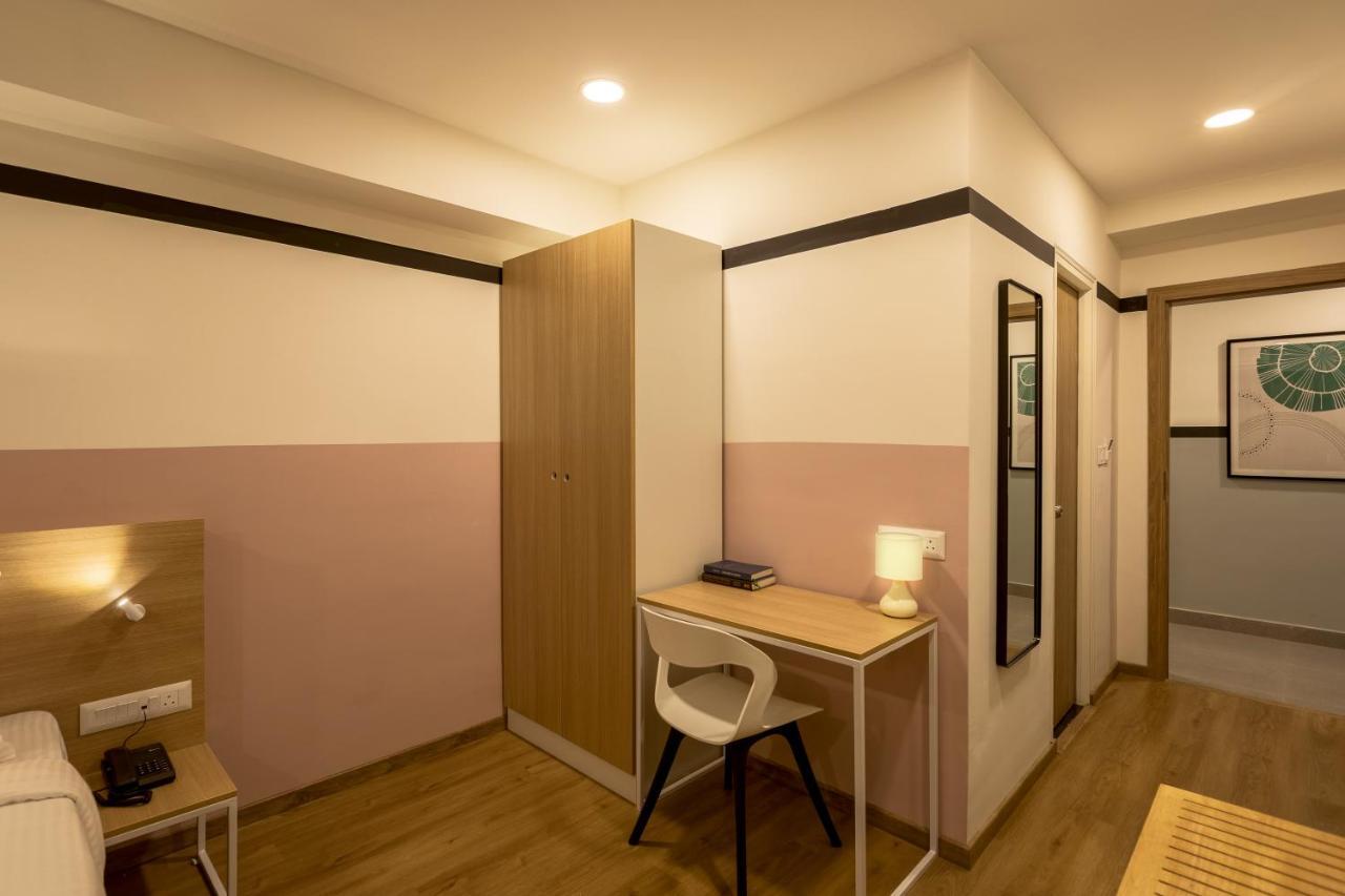 Olive Hotel Indiranagar 100Ft Road By Embassy Group Bangalore Exteriör bild